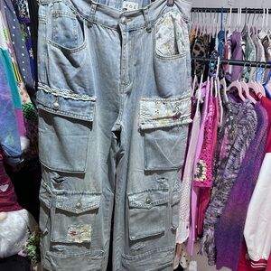 NWOT POL Light Blue Boyfriend Jeans with Floral Accents